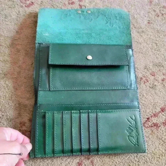 Patricia Nash Terresa Wallet Green Hand Cut Tooled Leather Organizer - Picture 3 of 10